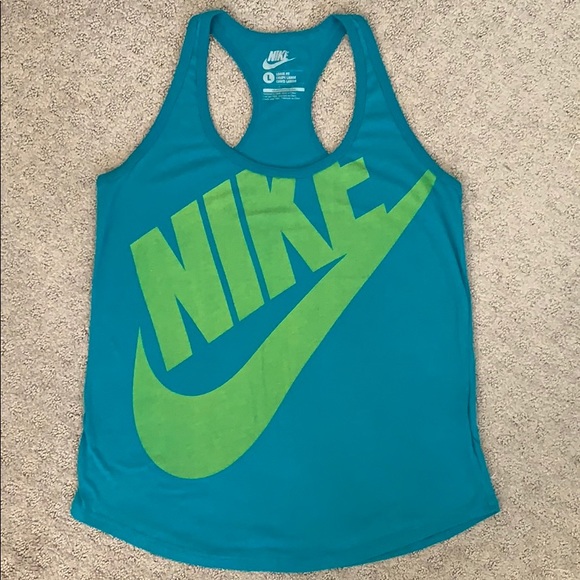 nike graphic tank tops